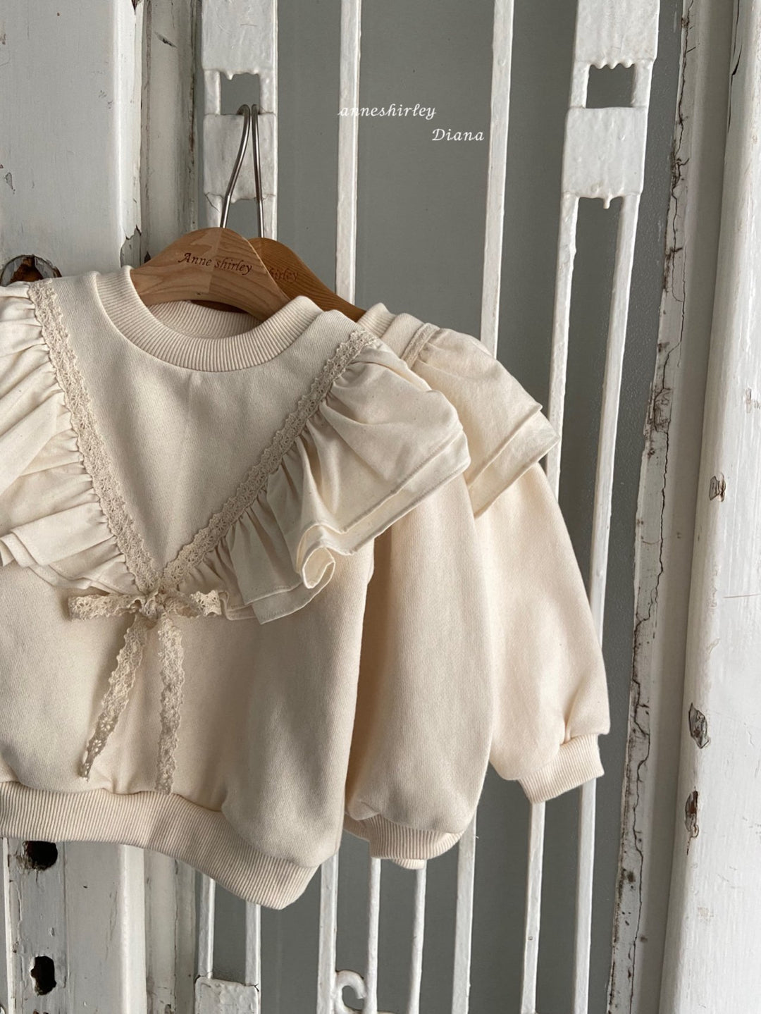 Lovely blouse swearshirt
