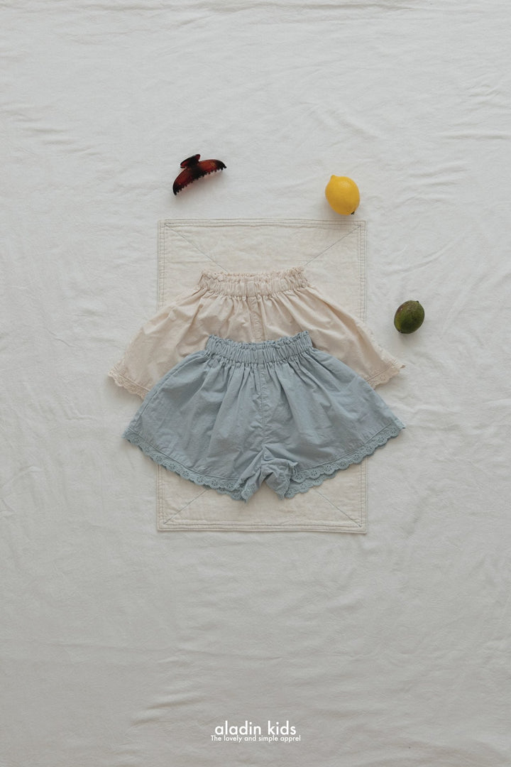 Lace culotte