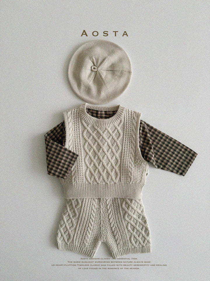 Knit vest