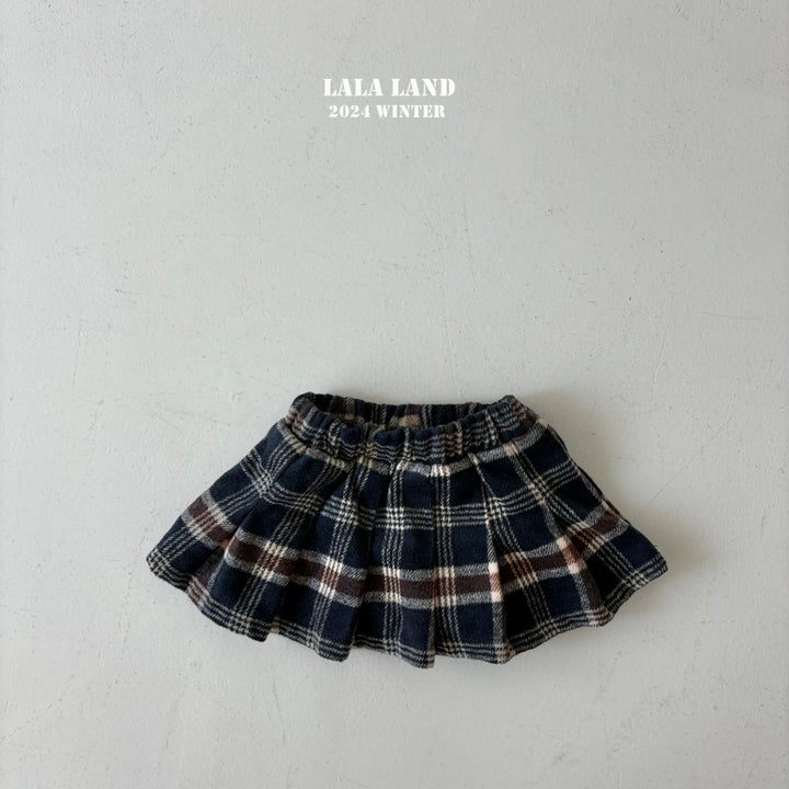 Classic check skirt