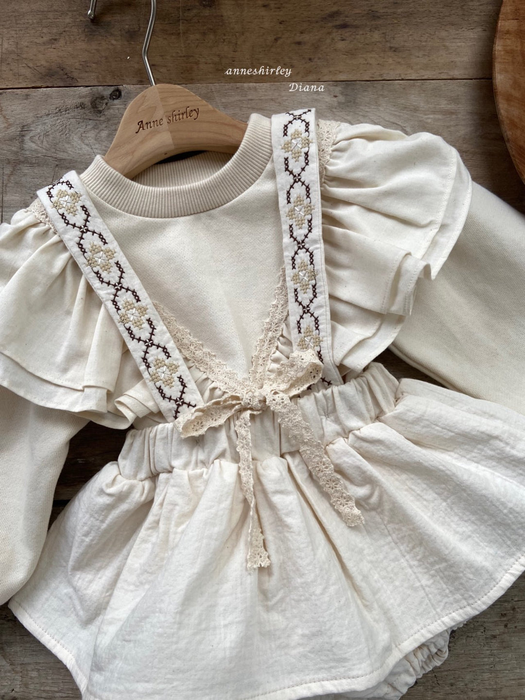 Lovely blouse swearshirt