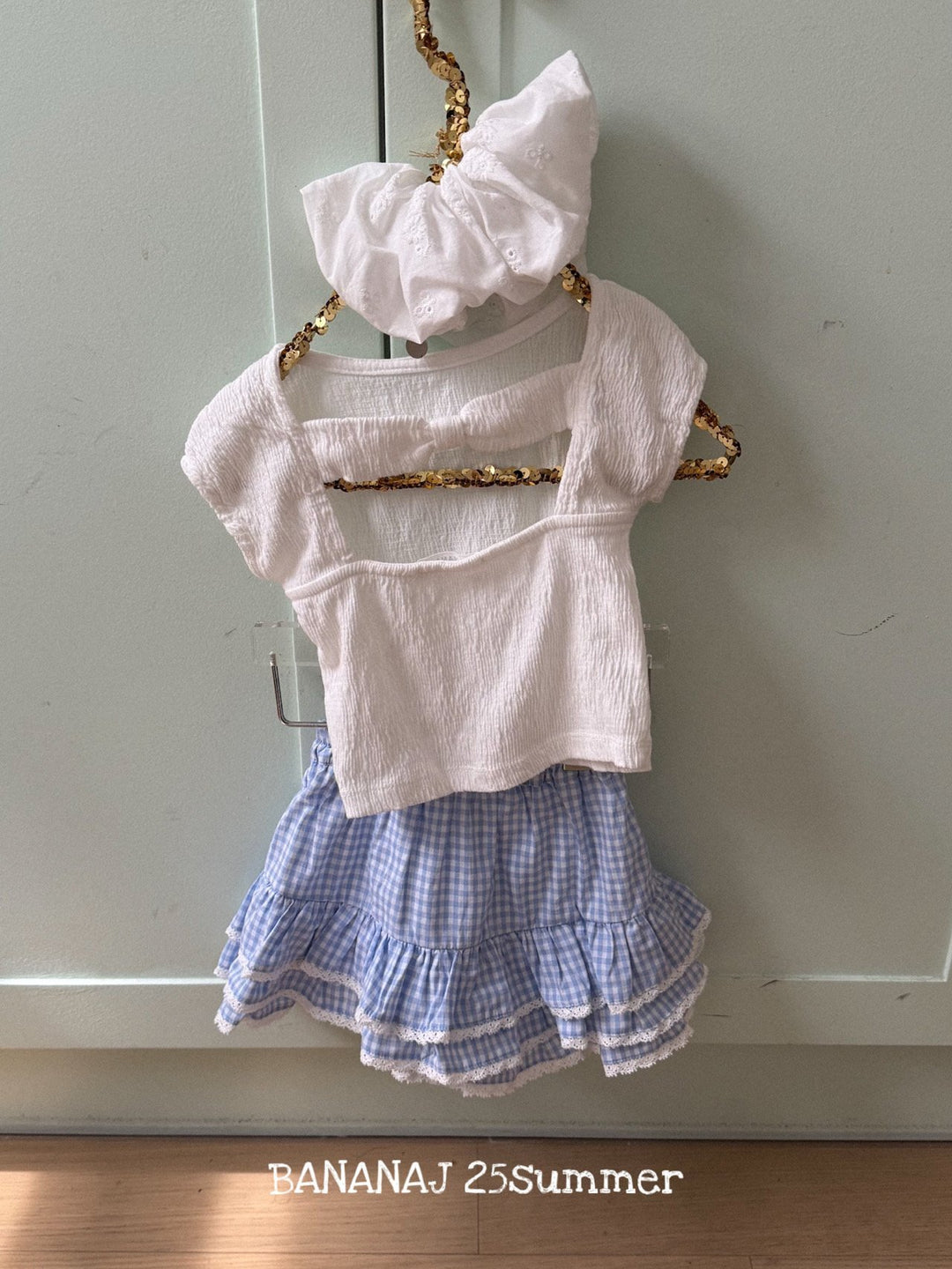 Ribbon T