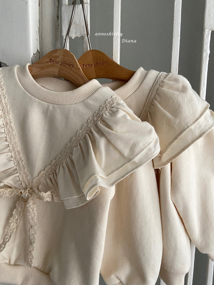 Lovely blouse swearshirt