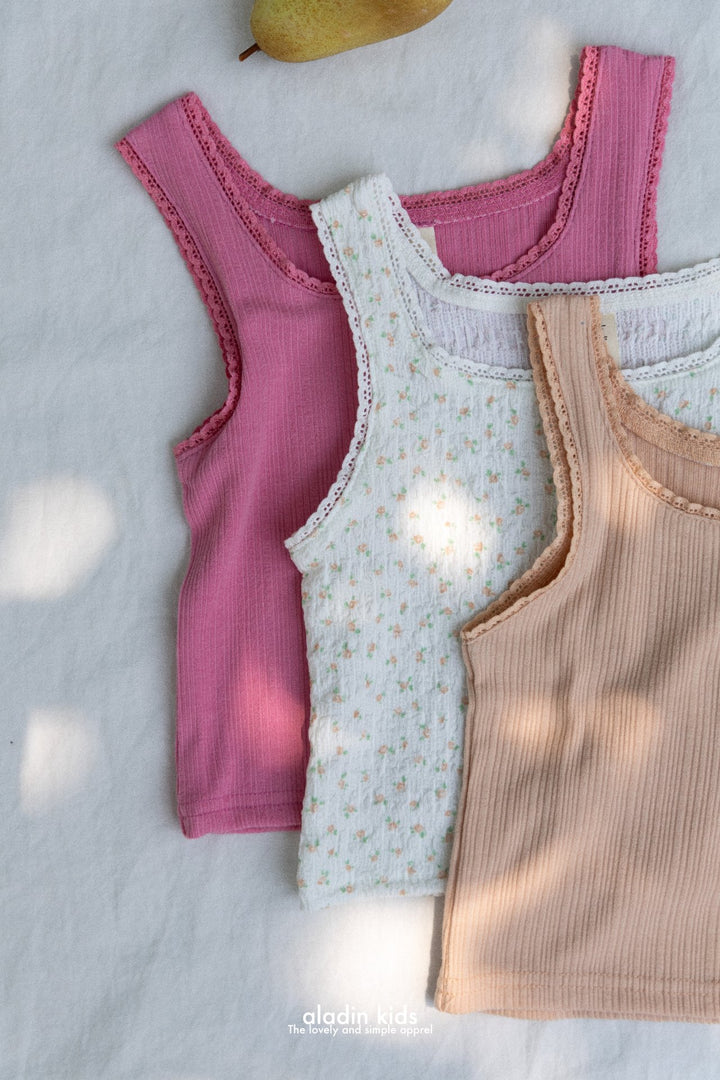 Vivit lace tank top