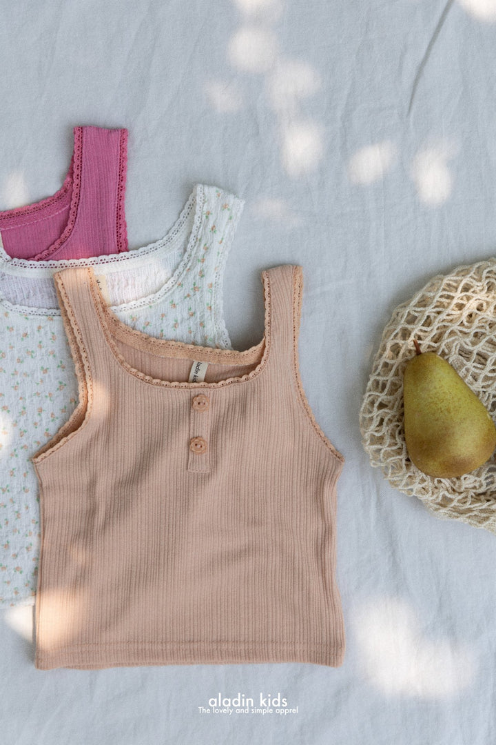 Vivit lace tank top