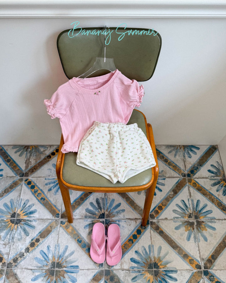 All frill rose t