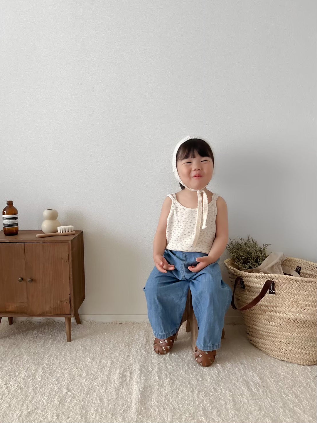 Floral sleeveless t-shirt