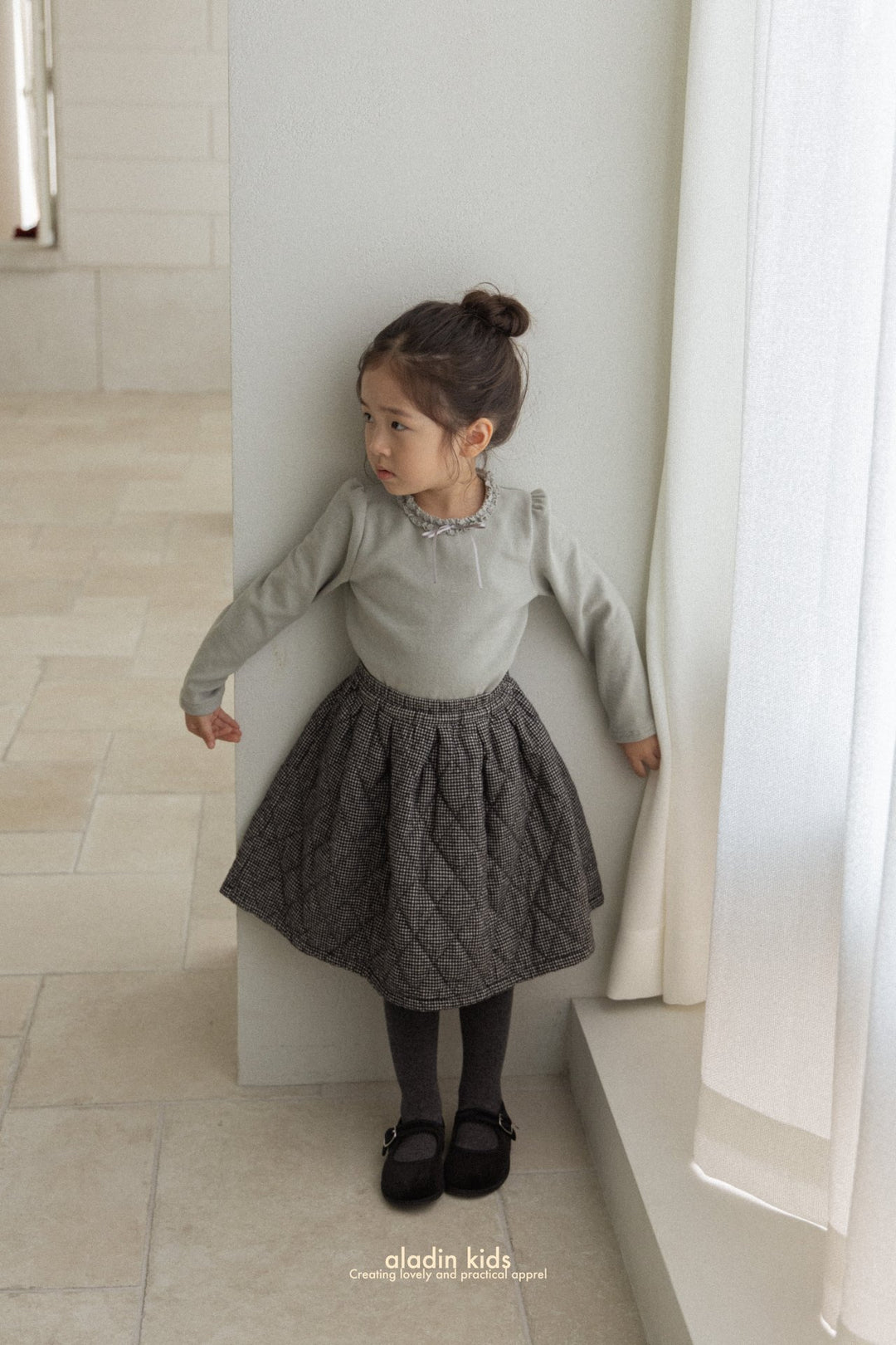 Padded pleated skirt