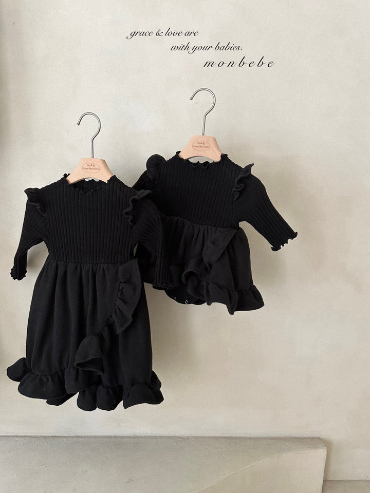 【予約】Laura rompers (baby)