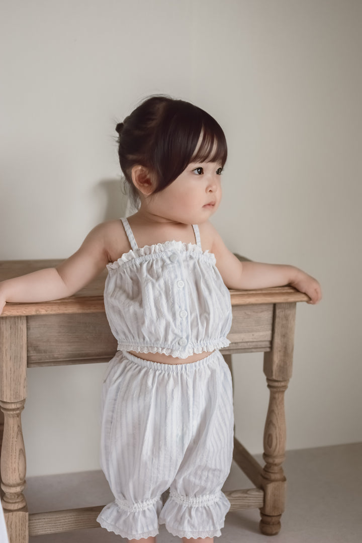 Milk blouse