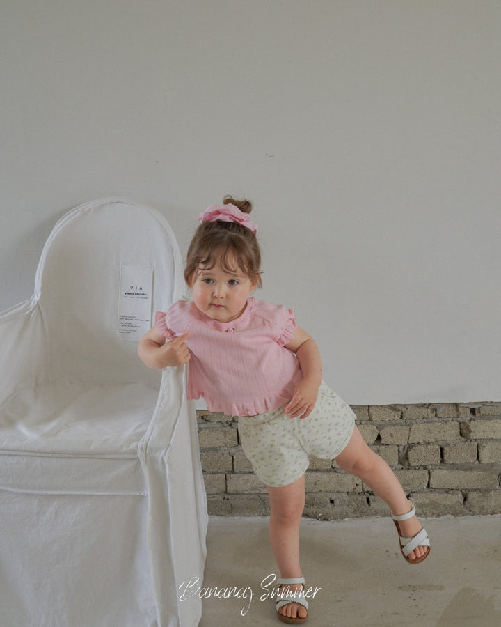 All frill rose t