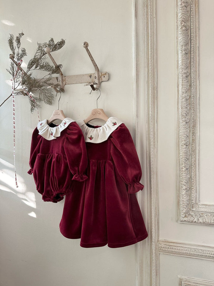 Mary velvet suit  red