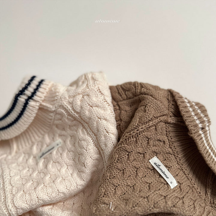 【予約】Cable knit cardigan