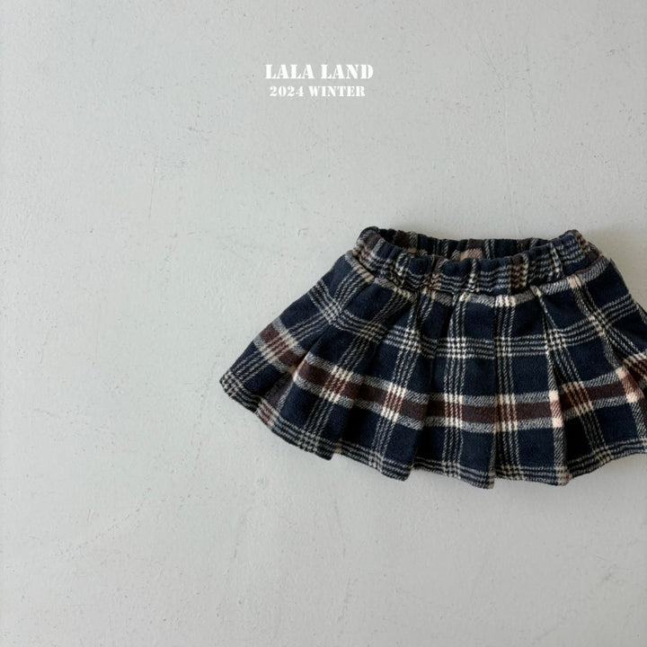 Classic check skirt