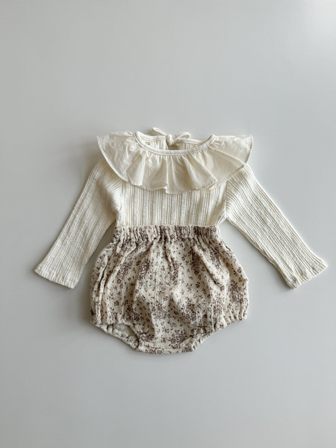 Frill rib tops